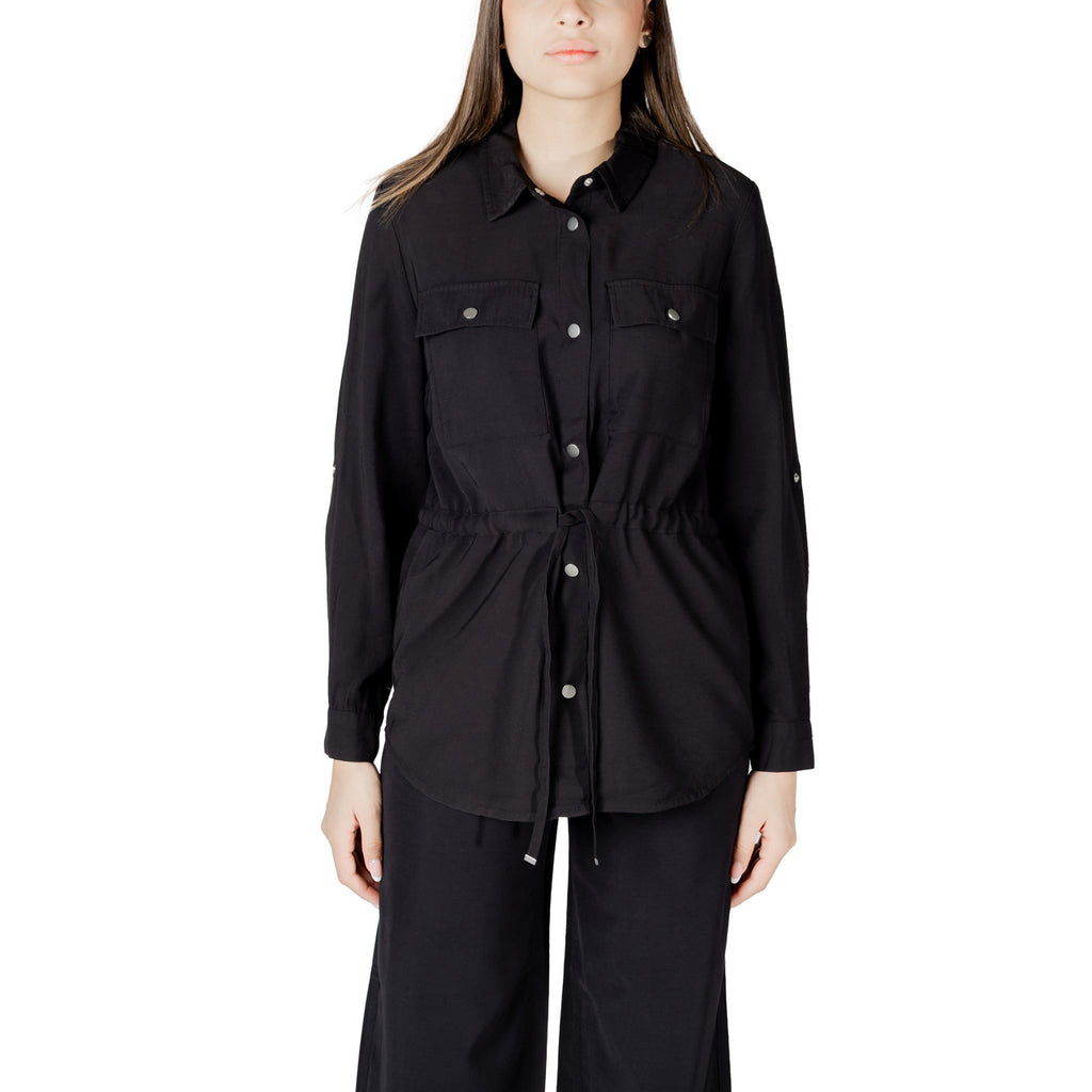Only Women's Shirt